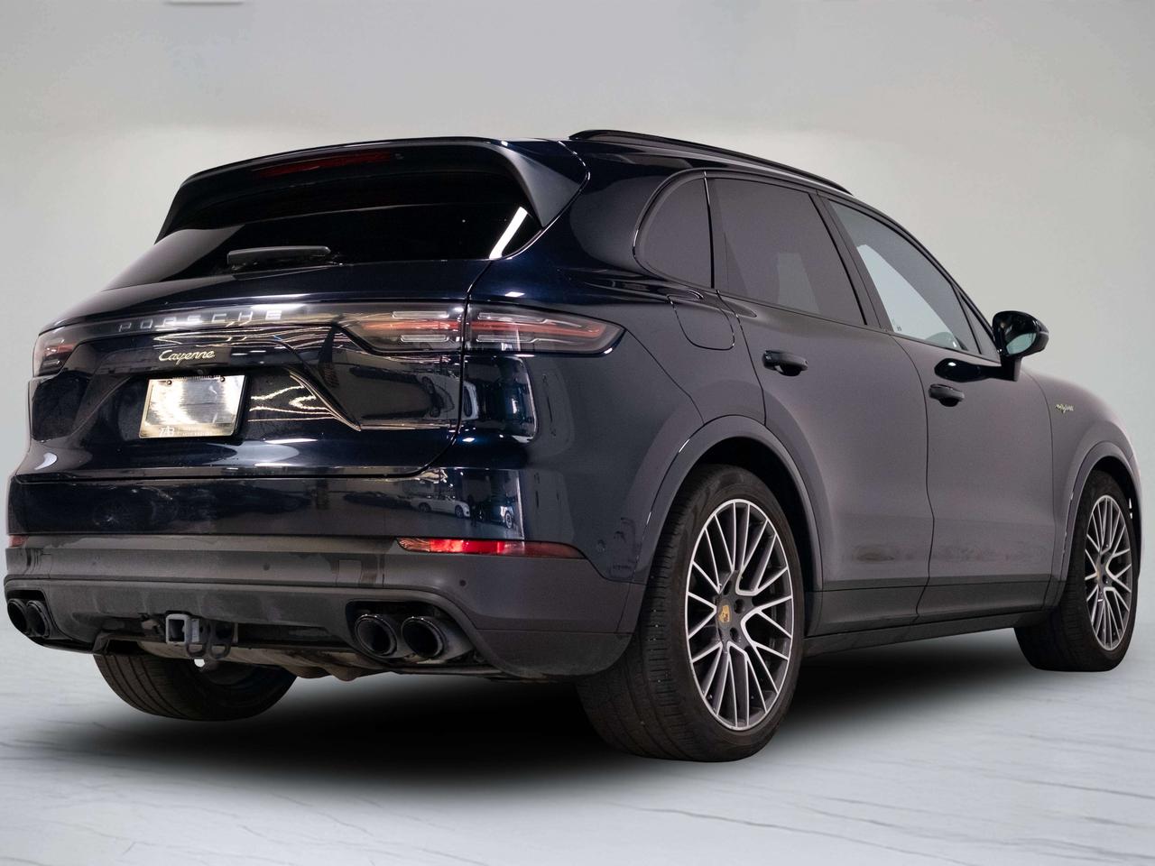 2024 Porsche Cayenne PREMIUM PLUS | PANO | BOSE | 21 IN Photo