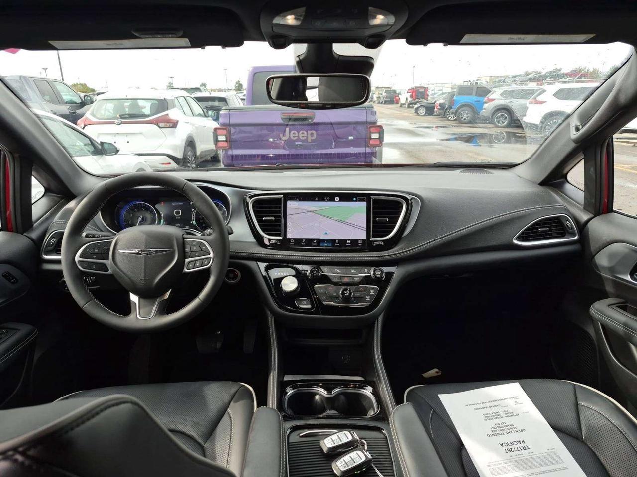 2026 Chrysler Pacifica Limited - Pano Sunroof - Navigation! Photo