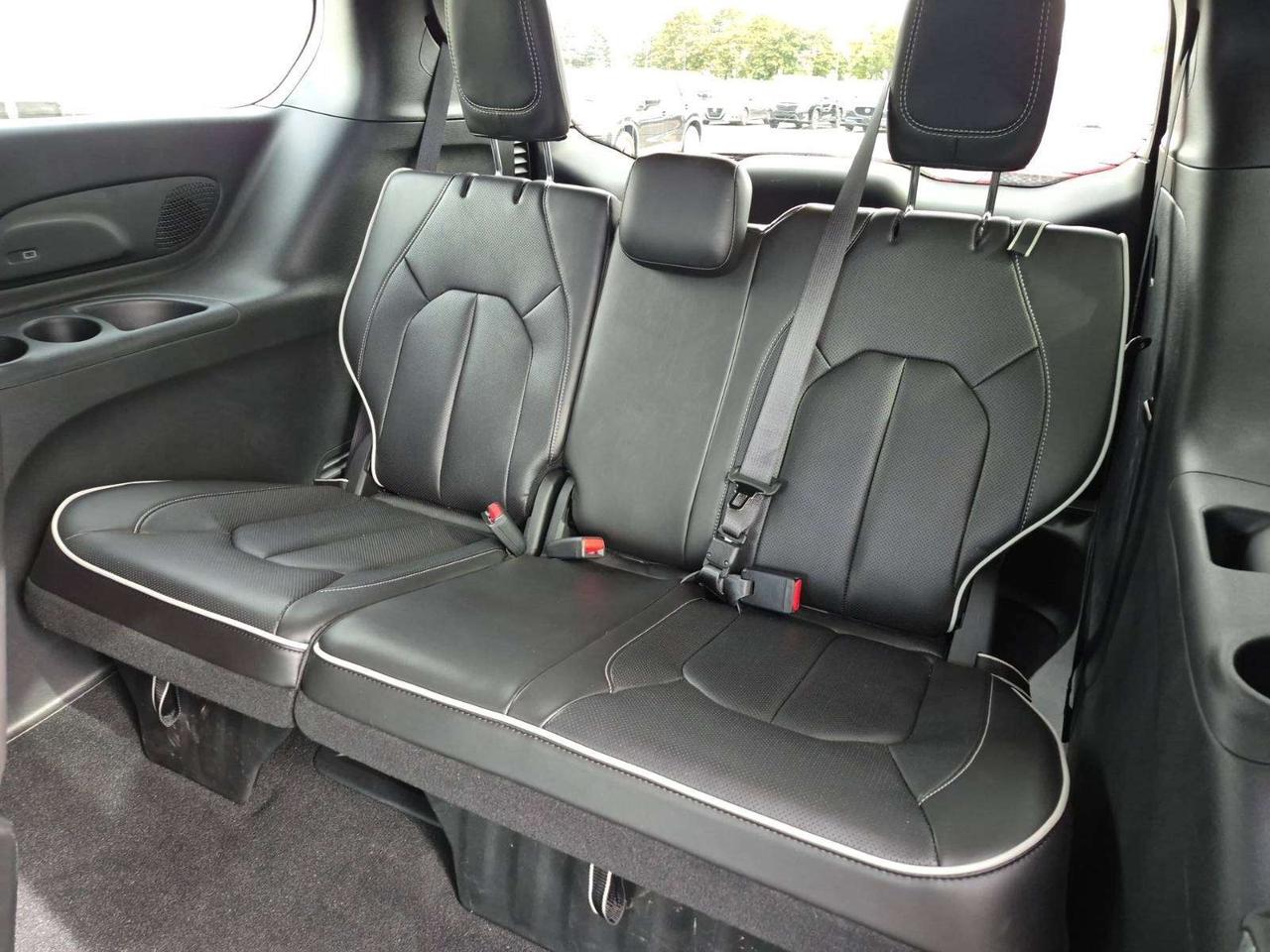 2026 Chrysler Pacifica Limited - Pano Sunroof - Navigation! Photo