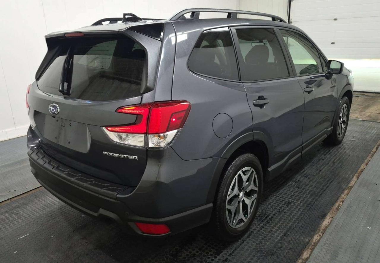2024 Subaru Forester TOURING| CLEAN CARFAX| SUNROOF| LEATHER| AWD Photo