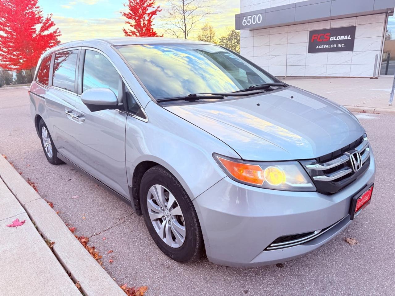 2016 Honda Odyssey 4dr EX-L w/Navi Photo3
