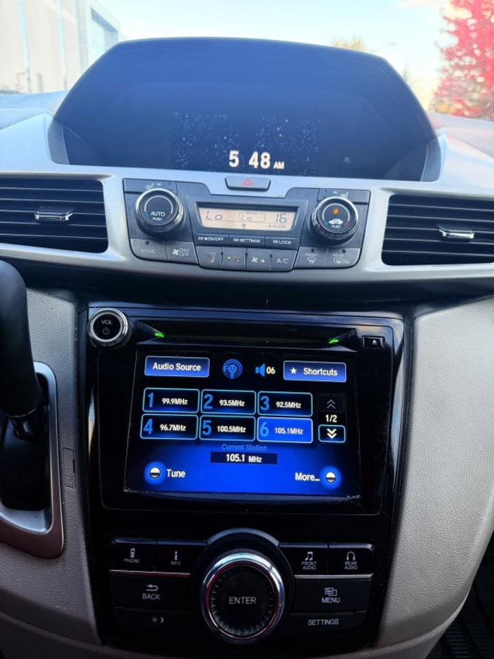2016 Honda Odyssey 4dr EX-L w/Navi Photo