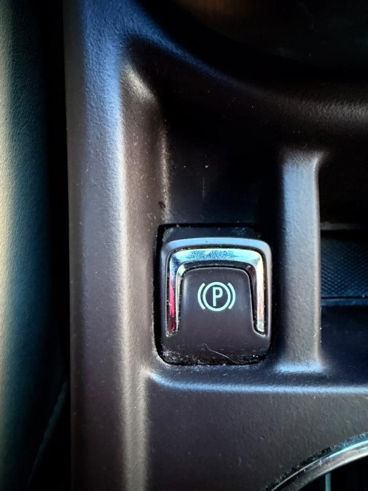 2013 Buick Verano Convenience 4dr Sedan Automatic Photo