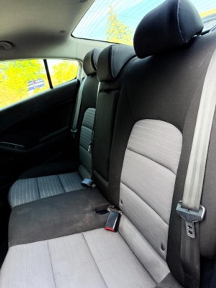 2015 Kia Forte 4dr Sedan Automatic LX+ Photo