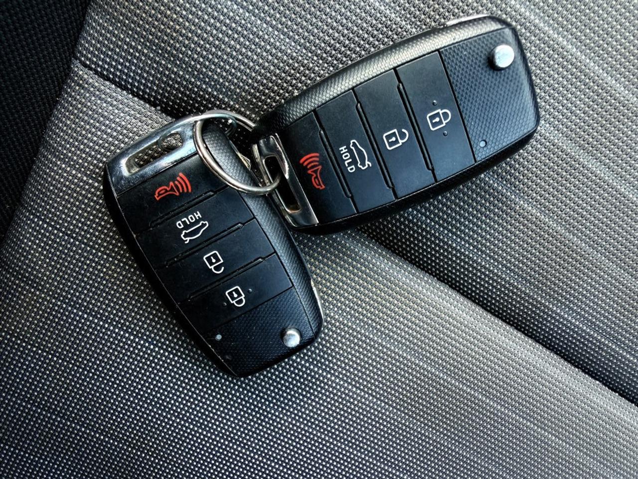2015 Kia Forte 4dr Sedan Automatic LX+ Photo