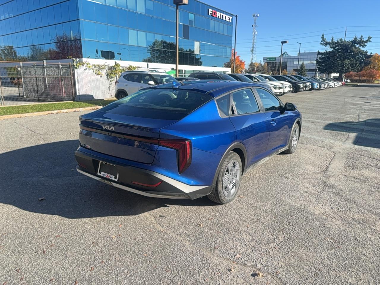 2025 Kia K4 LX Photo4