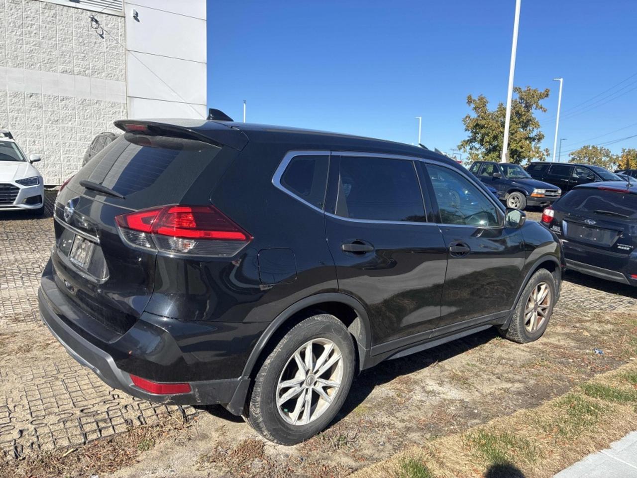 2017 Nissan Rogue S | FULLY CERTIFIED WITH WARRANTY Photo