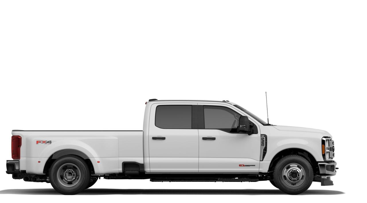 2027 Ford SUPER DUTY F-350 DRW XLT Photo4