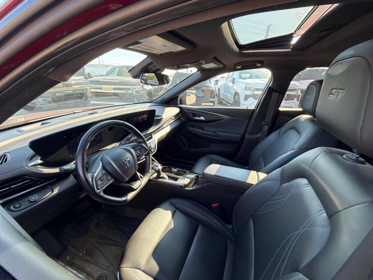 2024 Buick Envista Sport Touring  19-INCH WHEELS|SUNROOF Photo