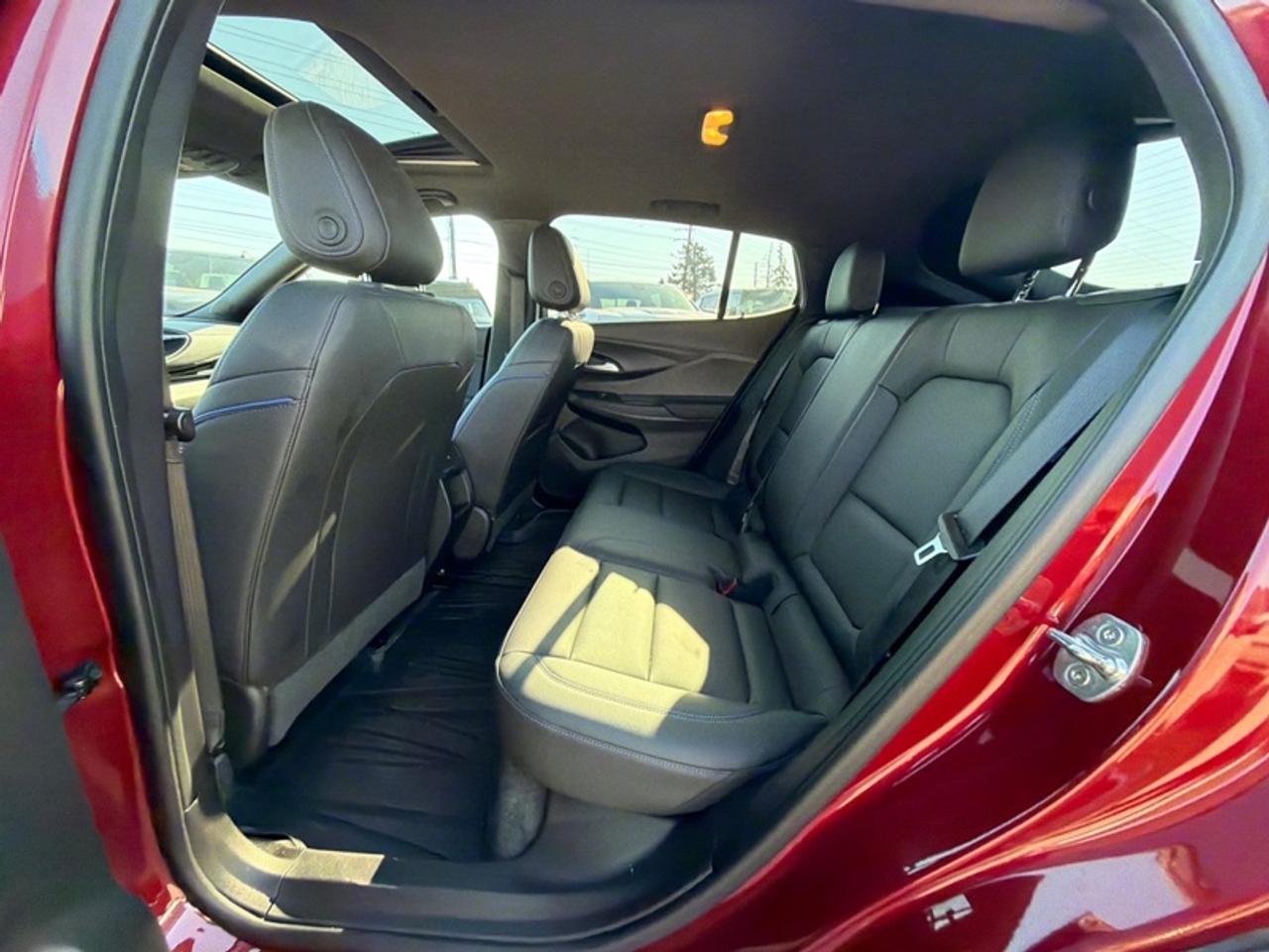 2024 Buick Envista Sport Touring  19-INCH WHEELS|SUNROOF Photo