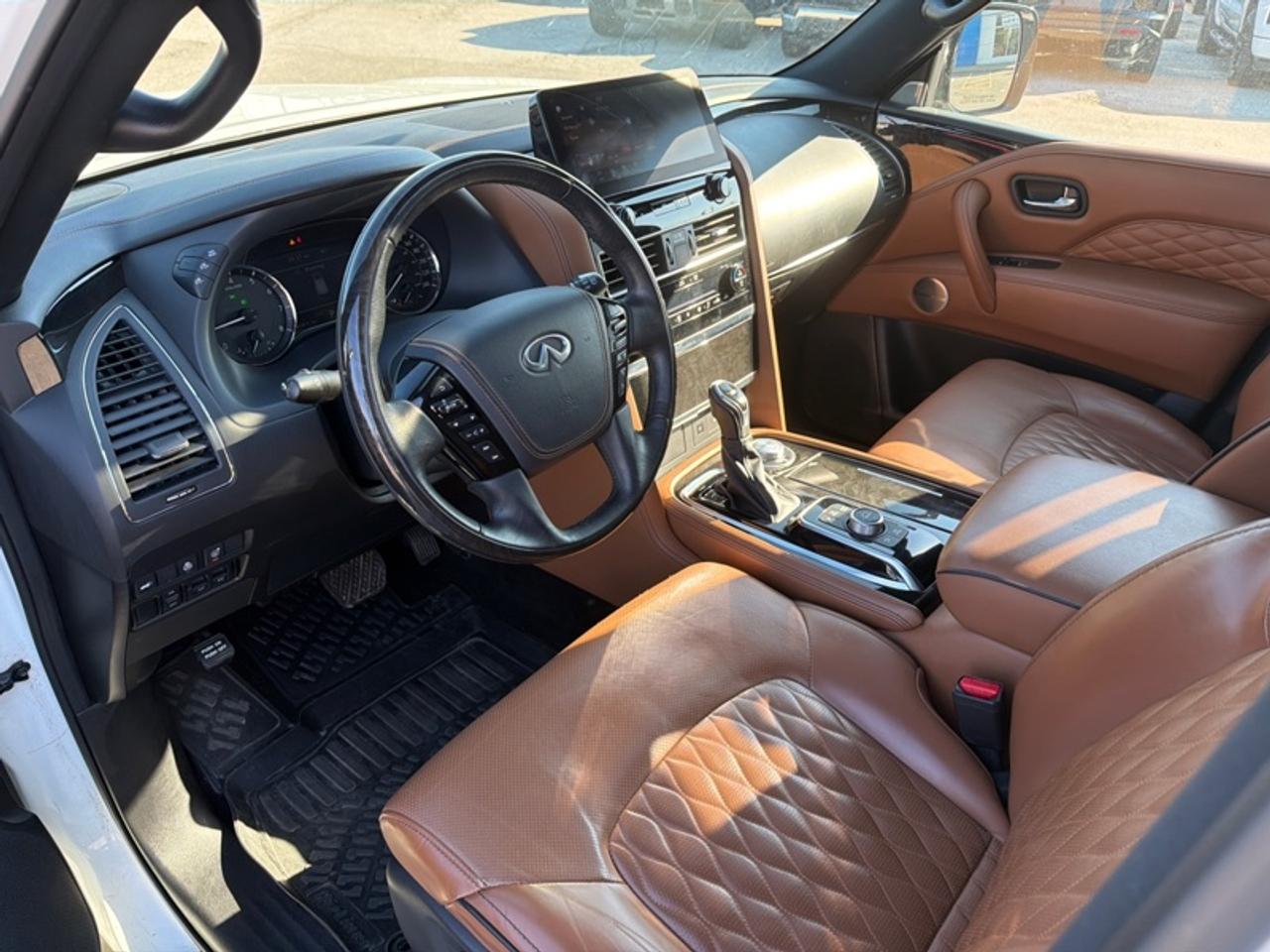 2023 Infiniti QX80 ProACTIVE 8-Passenger  DVD|DIAMOND STITCH LEATHER Photo