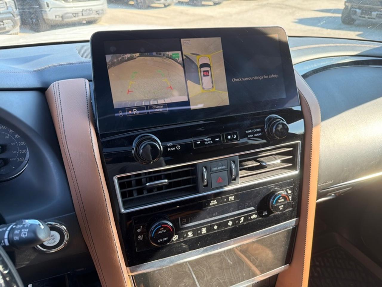 2023 Infiniti QX80 ProACTIVE 8-Passenger  DVD|DIAMOND STITCH LEATHER Photo