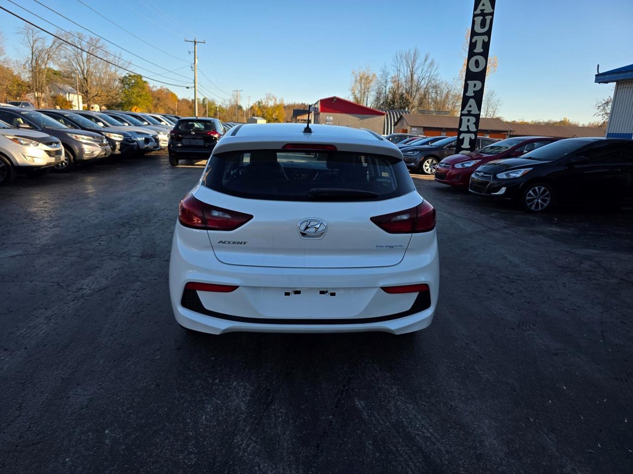 2018 Hyundai Accent SE Photo