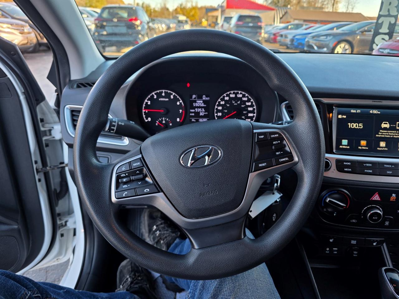 2018 Hyundai Accent SE Photo