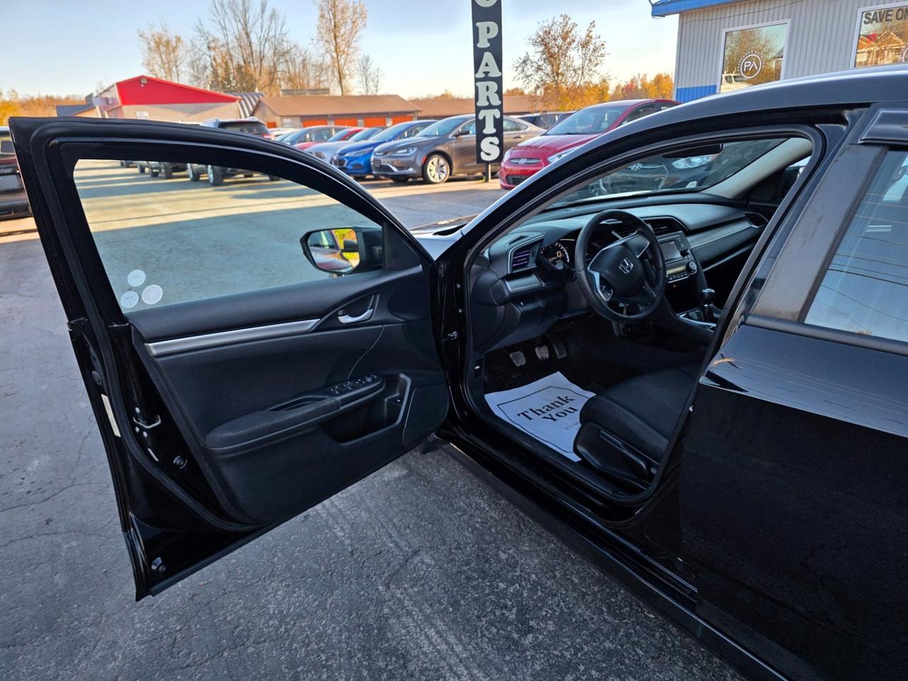 2018 Honda Civic DX Photo
