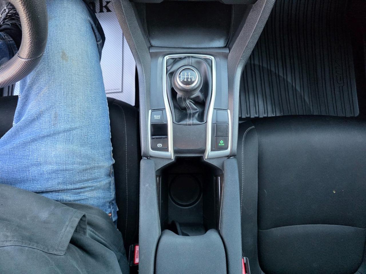2018 Honda Civic DX Photo