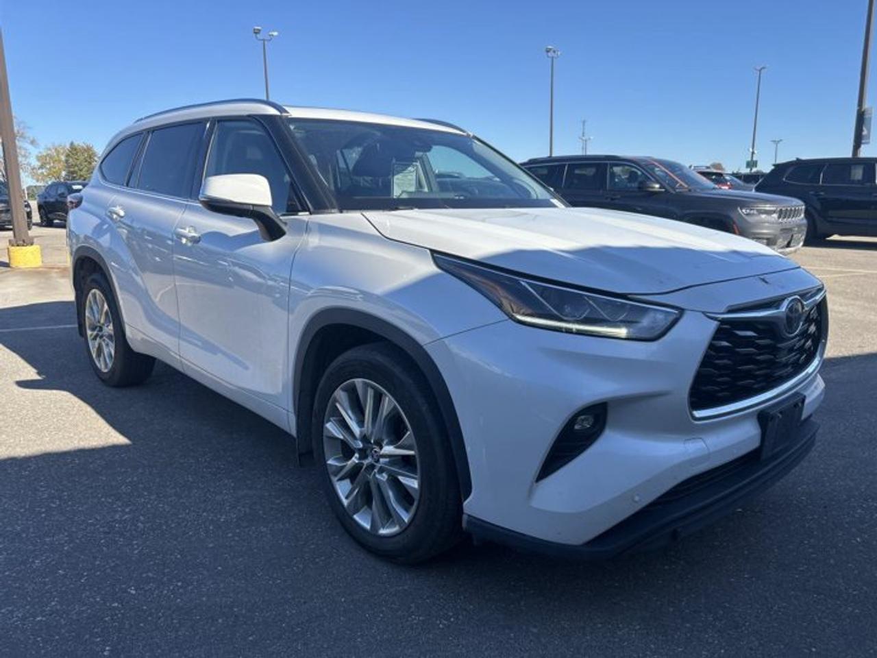 2023 Toyota Highlander Limited AWD | One Owner | No Accidents | Vent. Seats | Pano. Roof | Leather Seats Photo