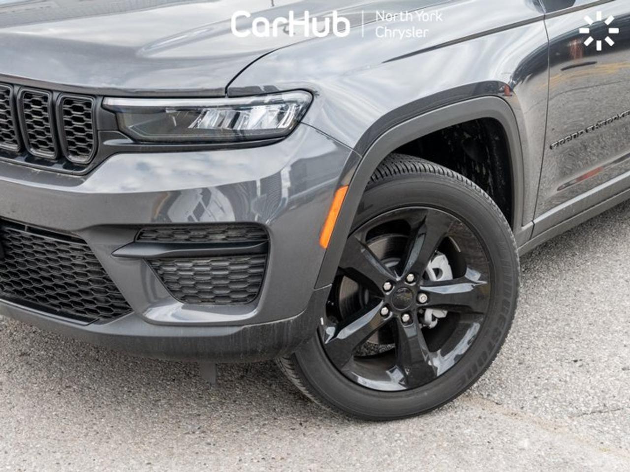 2025 Jeep Grand Cherokee Altitude 3.6L Pentastar V6 | Altitude Appearance Package | Trailer Tow Package | Power Sunroof Photo