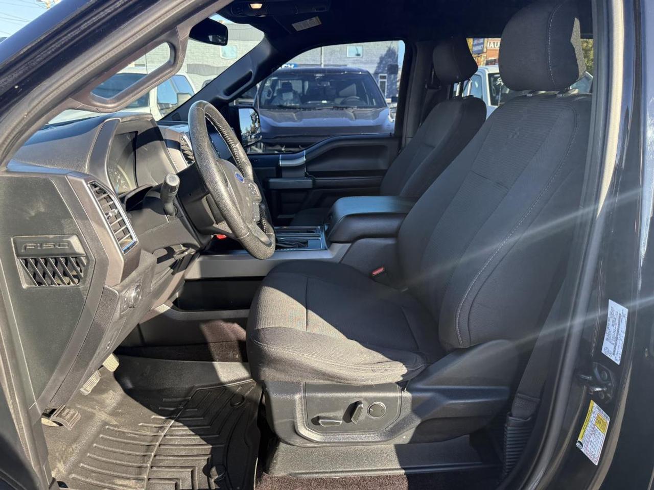 2016 Ford F-150 XLT Photo