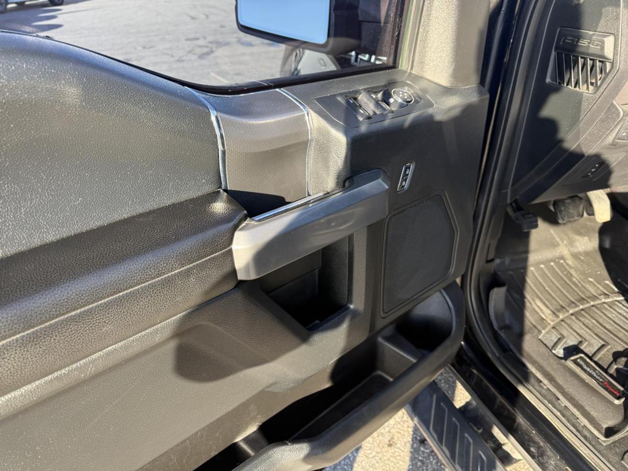 2016 Ford F-150 XLT Photo