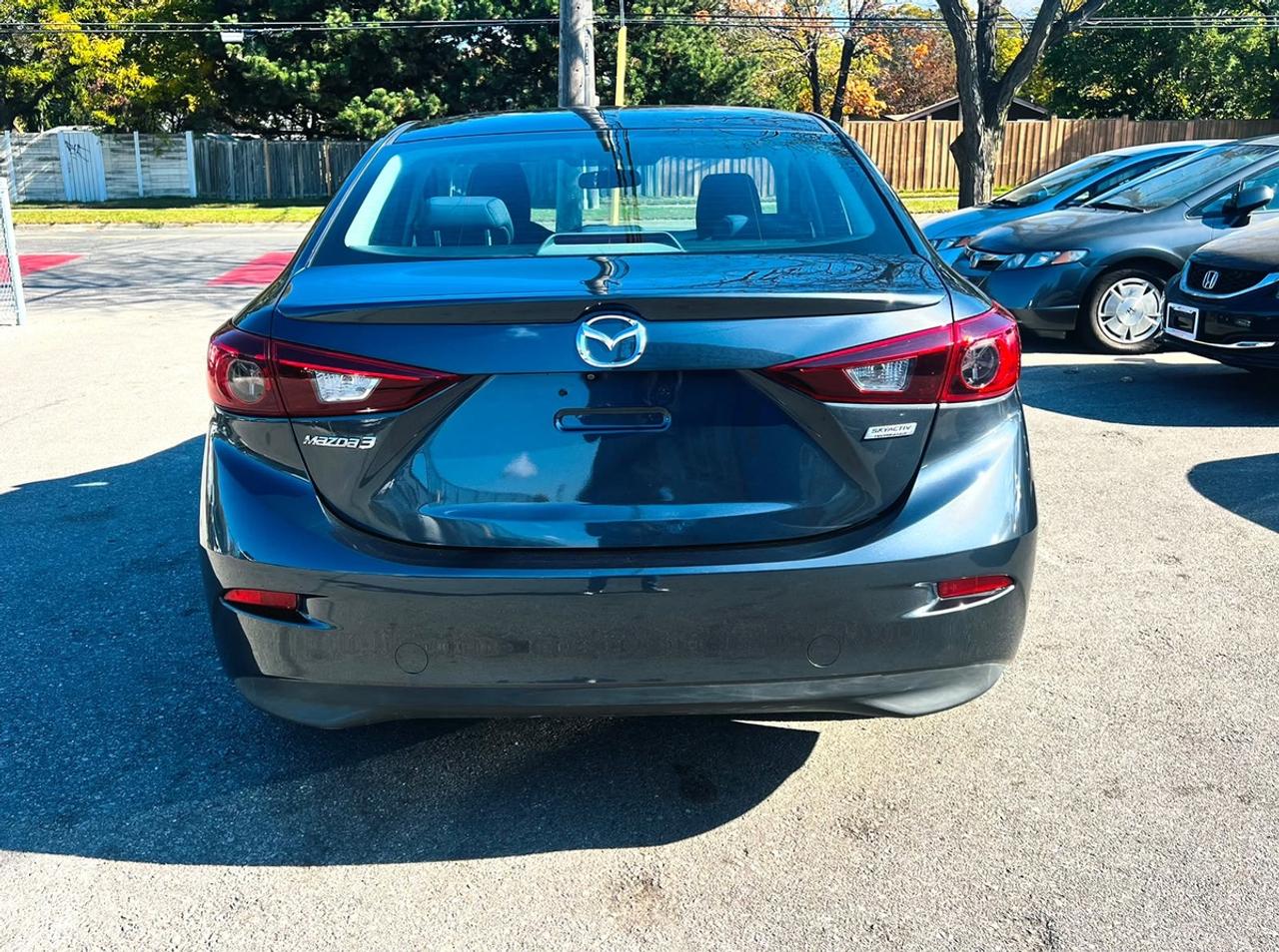 2015 Mazda MAZDA3 i Touring Photo