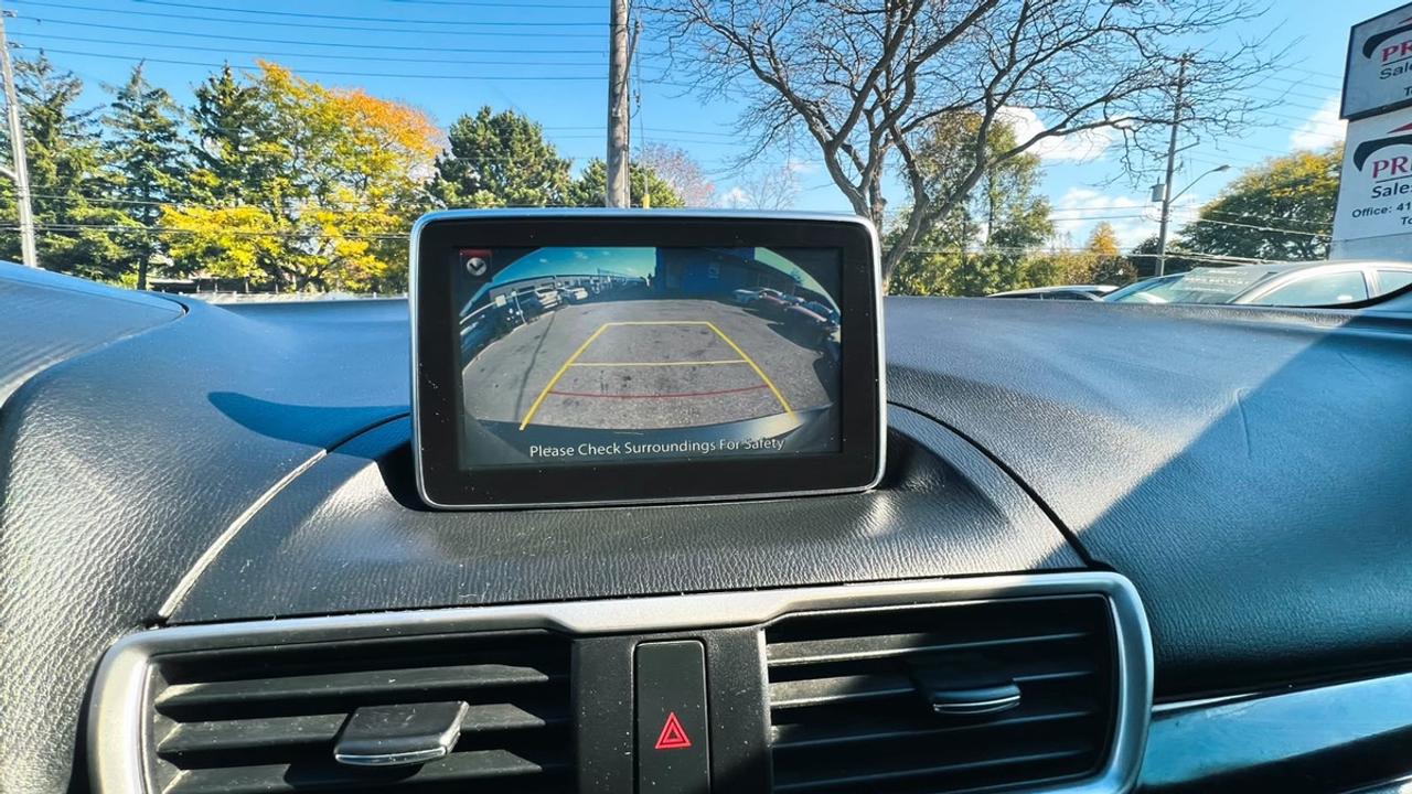 2015 Mazda MAZDA3 i Touring Photo