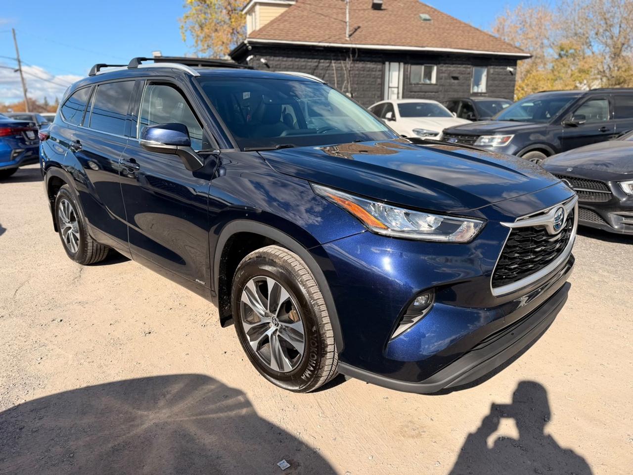 2022 Toyota Highlander HYBRID XLE Photo