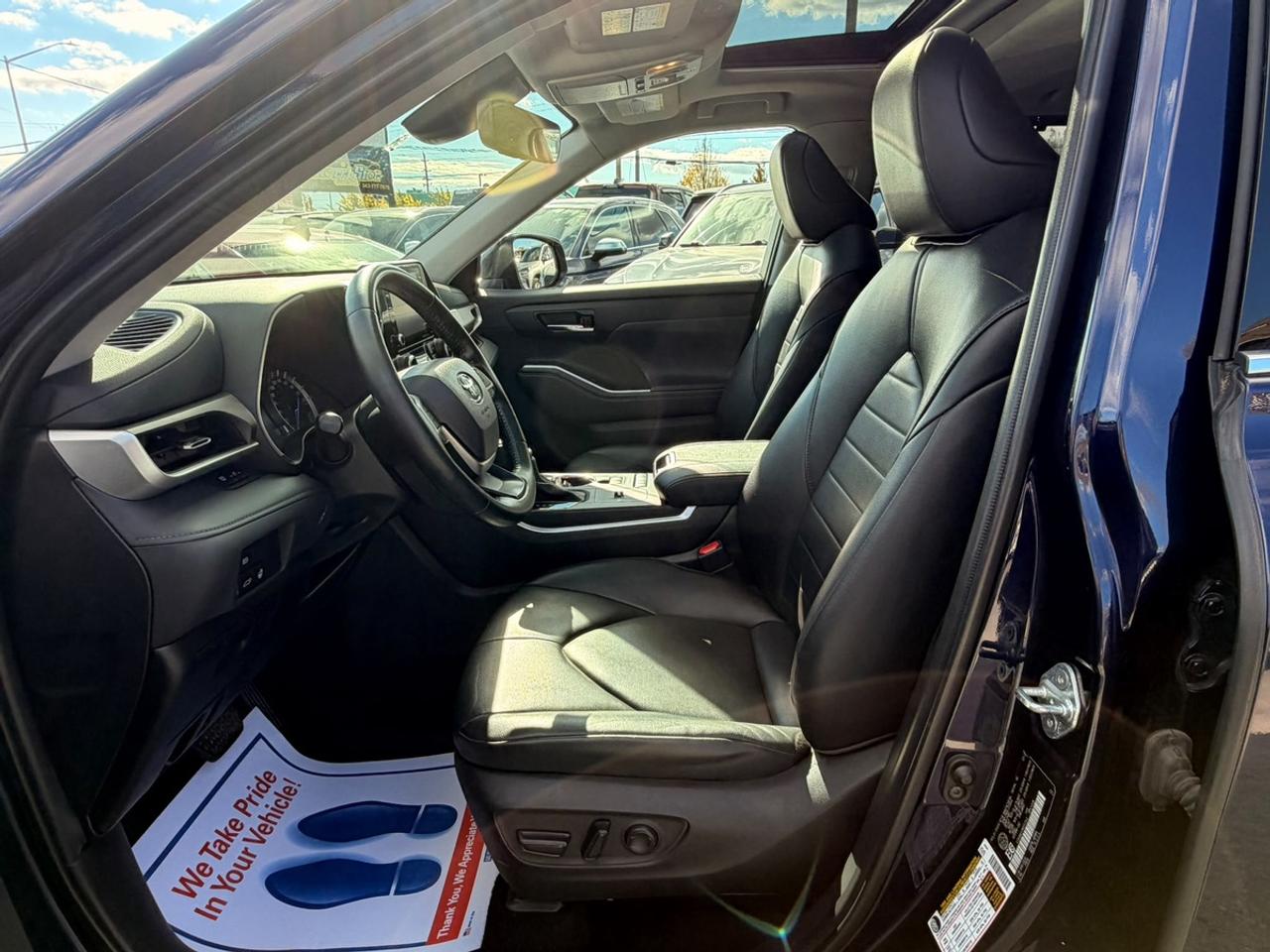 2022 Toyota Highlander HYBRID XLE Photo