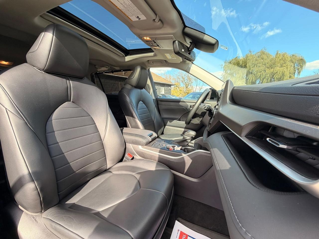 2022 Toyota Highlander HYBRID XLE Photo