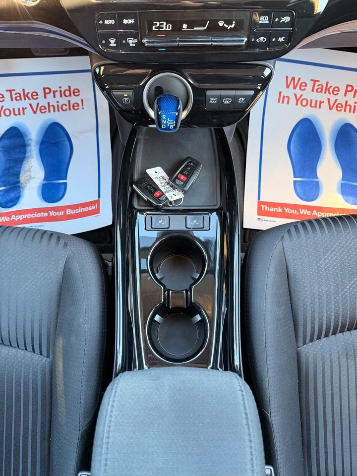 2020 Toyota Prius Prime Prime Auto Photo