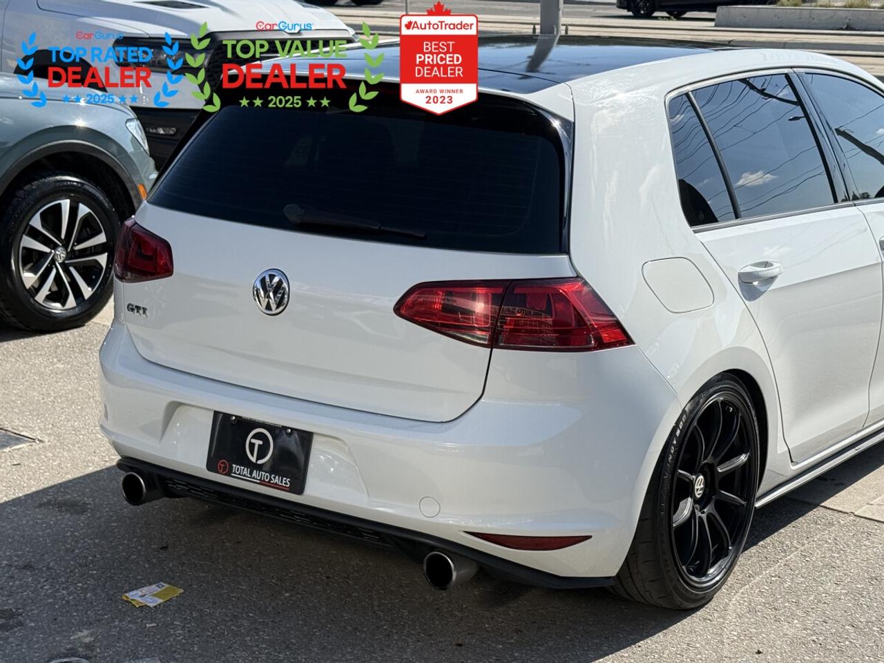 2015 Volkswagen Golf GTI SE | FENDER SPEAKERS | SUNROOF | REAR CAMERA | Photo