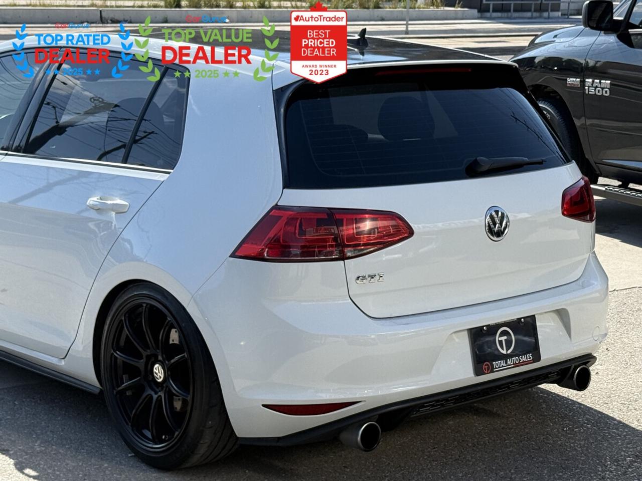 2015 Volkswagen Golf GTI SE | FENDER SPEAKERS | SUNROOF | REAR CAMERA | Photo