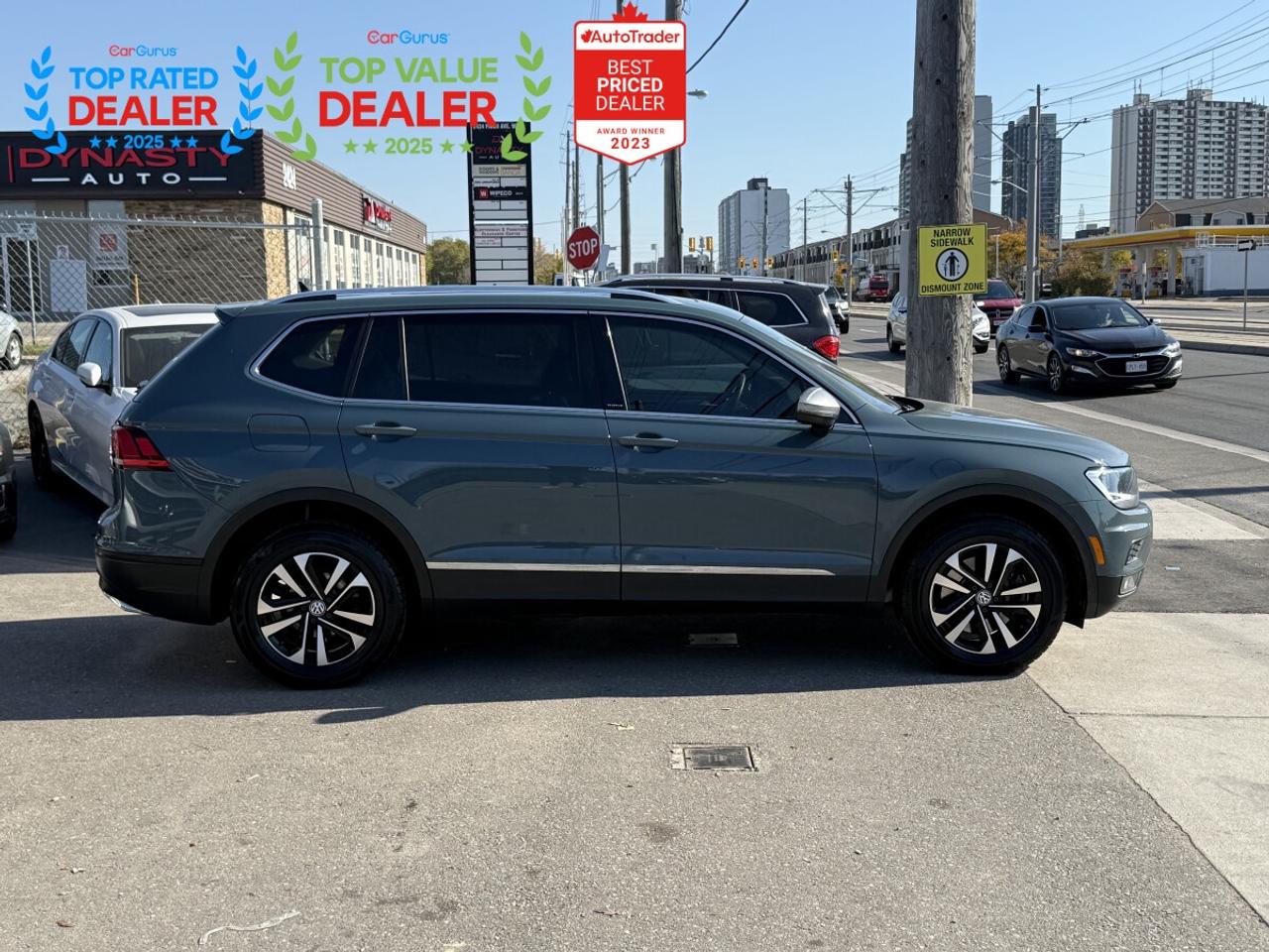 2020 Volkswagen Tiguan SE IQ DRIVE EDITION | RARE COLOR COMBO | CARPLAY | LOADED Photo