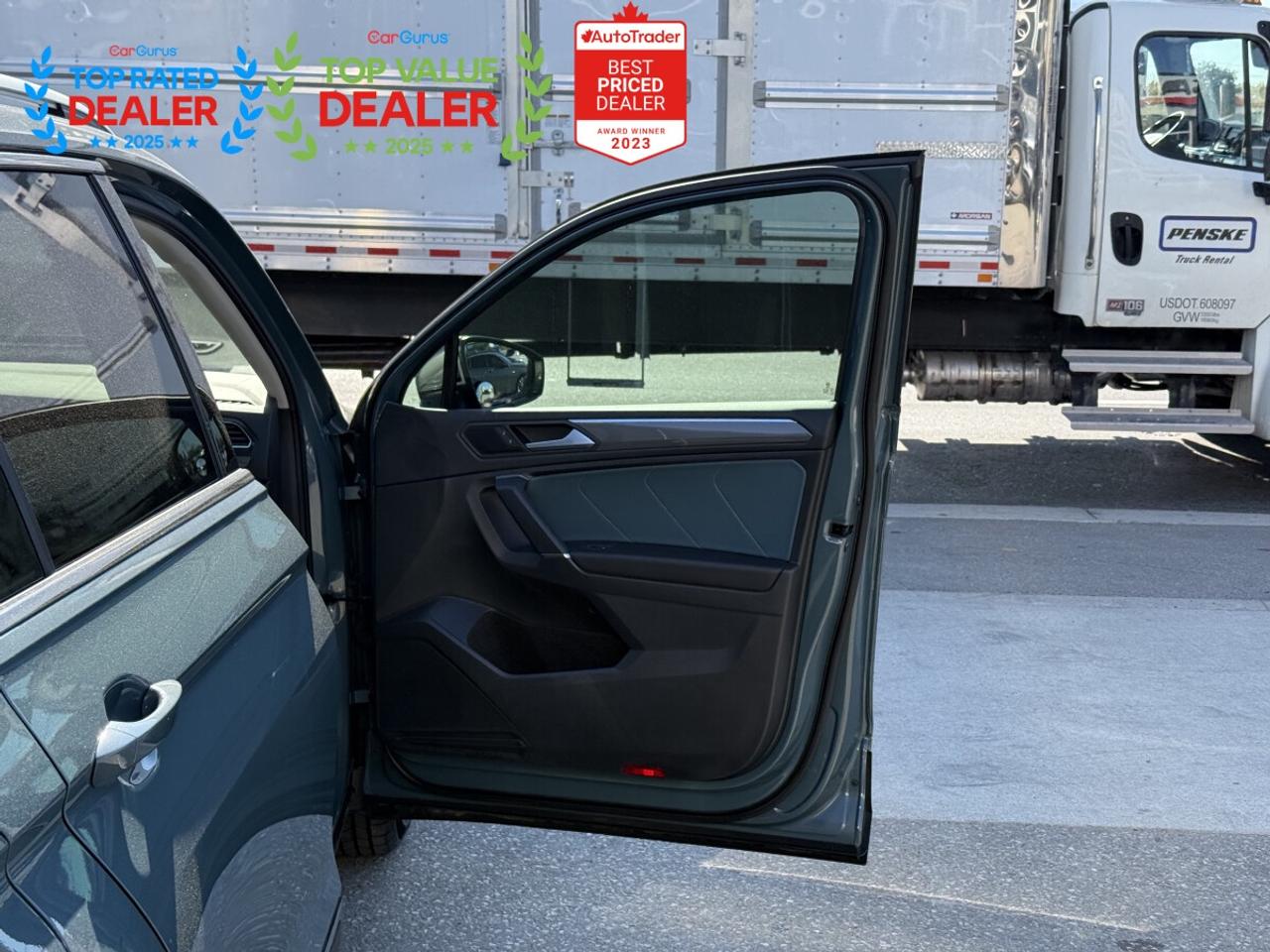 2020 Volkswagen Tiguan SE IQ DRIVE EDITION | RARE COLOR COMBO | CARPLAY | LOADED Photo