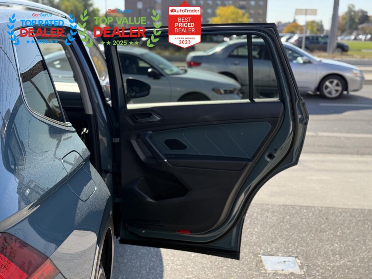 2020 Volkswagen Tiguan SE IQ DRIVE EDITION | RARE COLOR COMBO | CARPLAY | LOADED Photo