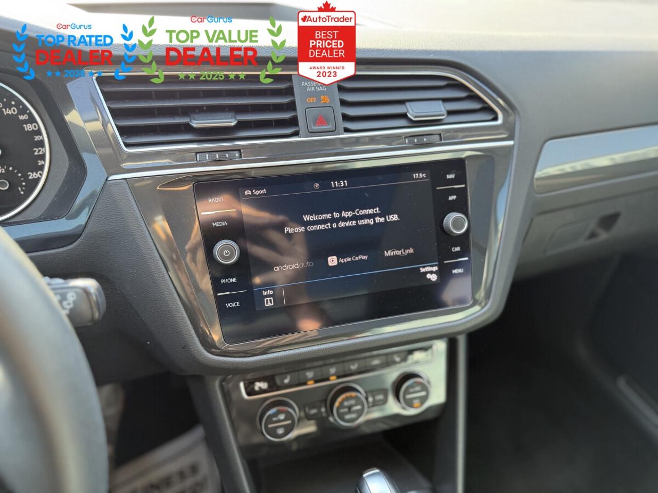 2020 Volkswagen Tiguan SE IQ DRIVE EDITION | RARE COLOR COMBO | CARPLAY | LOADED Photo