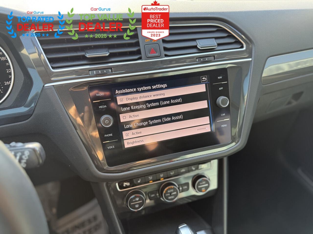 2020 Volkswagen Tiguan SE IQ DRIVE EDITION | RARE COLOR COMBO | CARPLAY | LOADED Photo