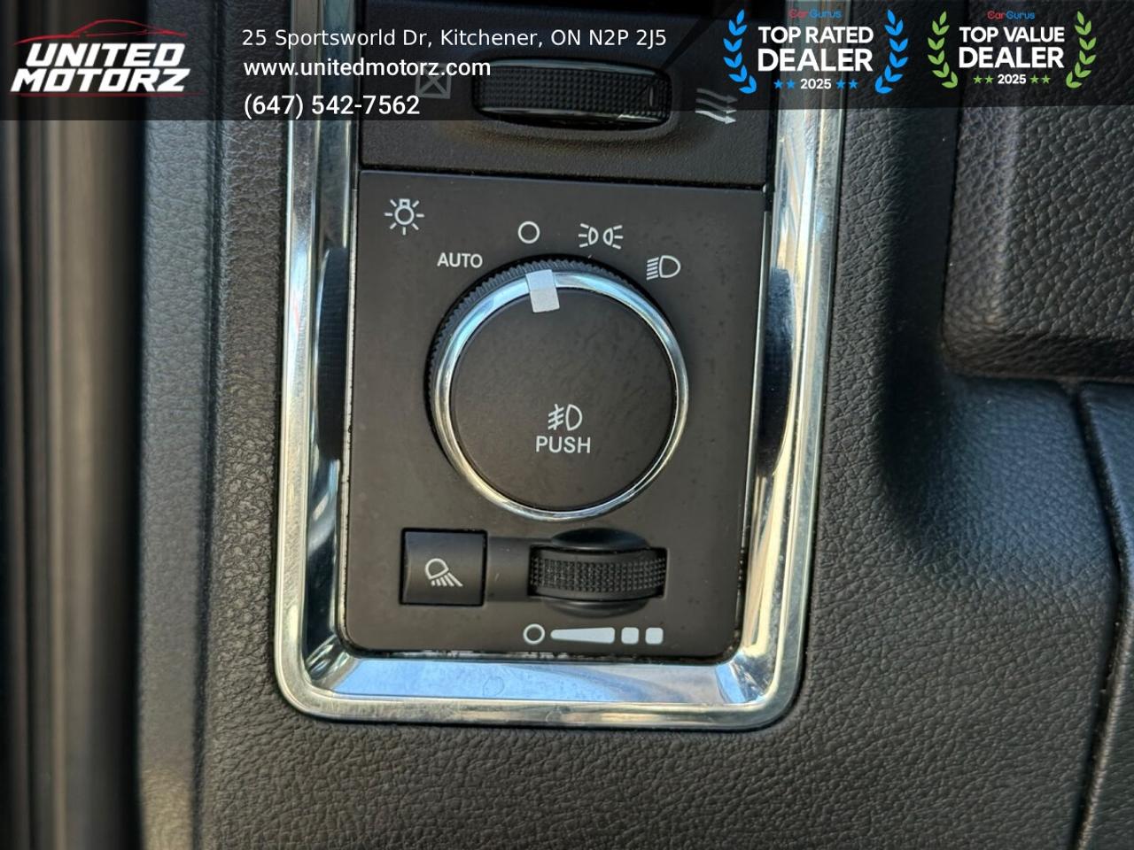 2015 RAM 1500 Laramie ECO DIESEL CREW CAB 4WD 3.0L 6cyl~SAFETY C Photo