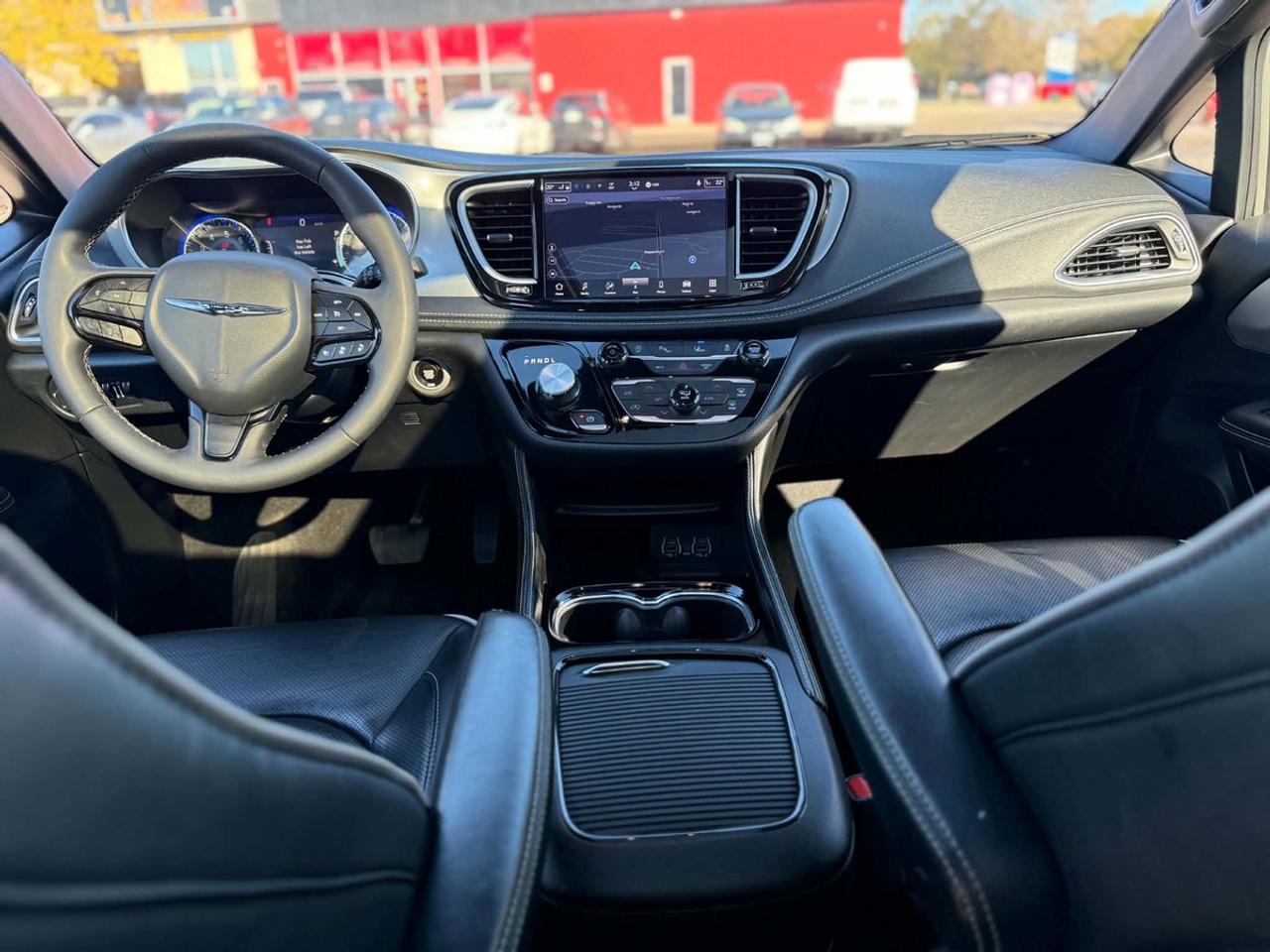 2025 Chrysler Pacifica Limited S Photo