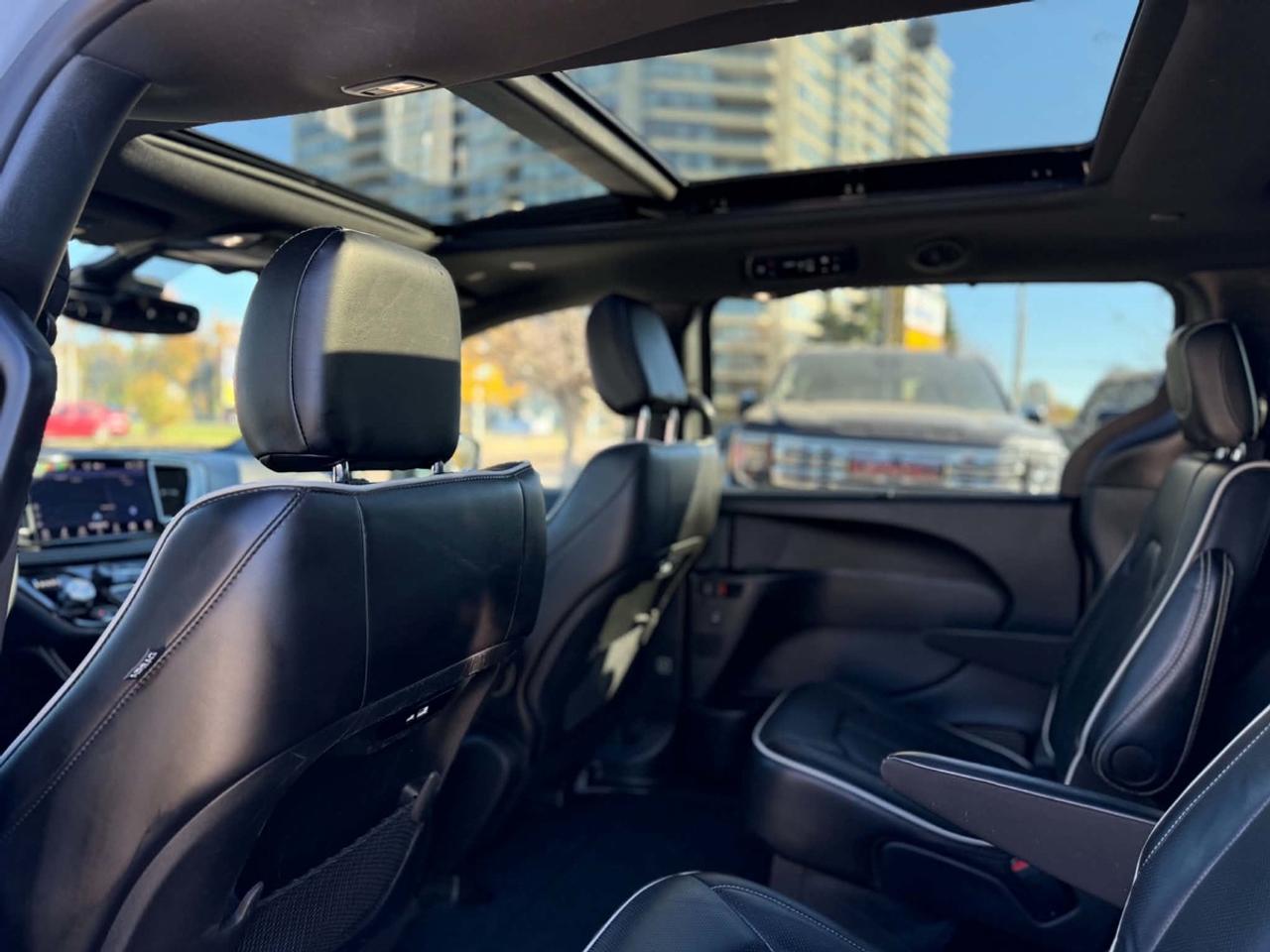 2025 Chrysler Pacifica Limited S Photo