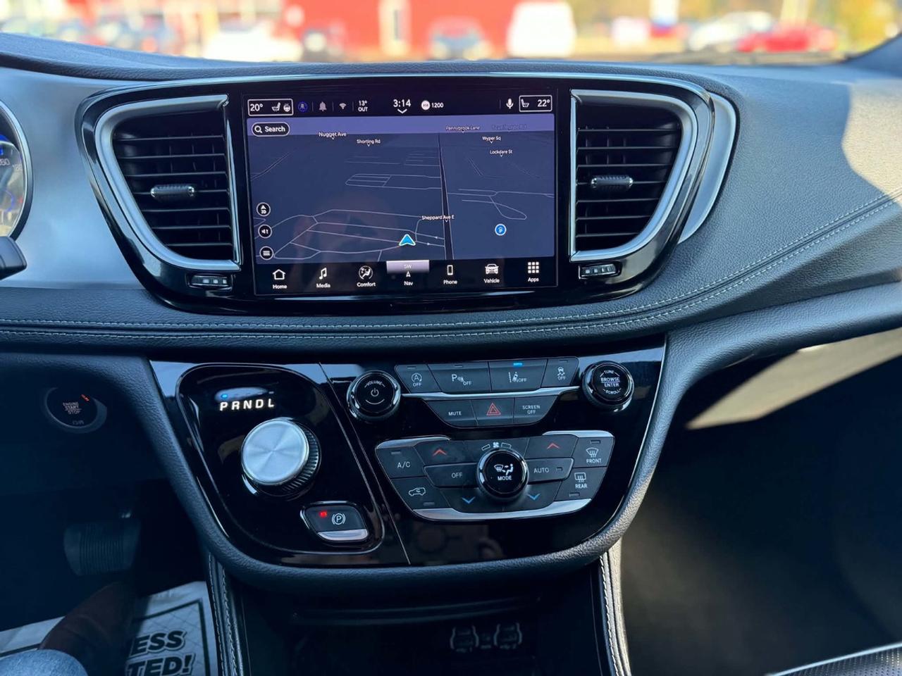 2025 Chrysler Pacifica Limited S Photo