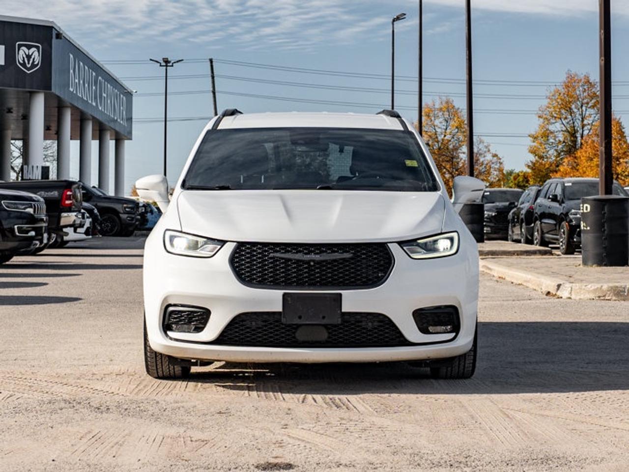 2022 Chrysler Pacifica Touring L Photo