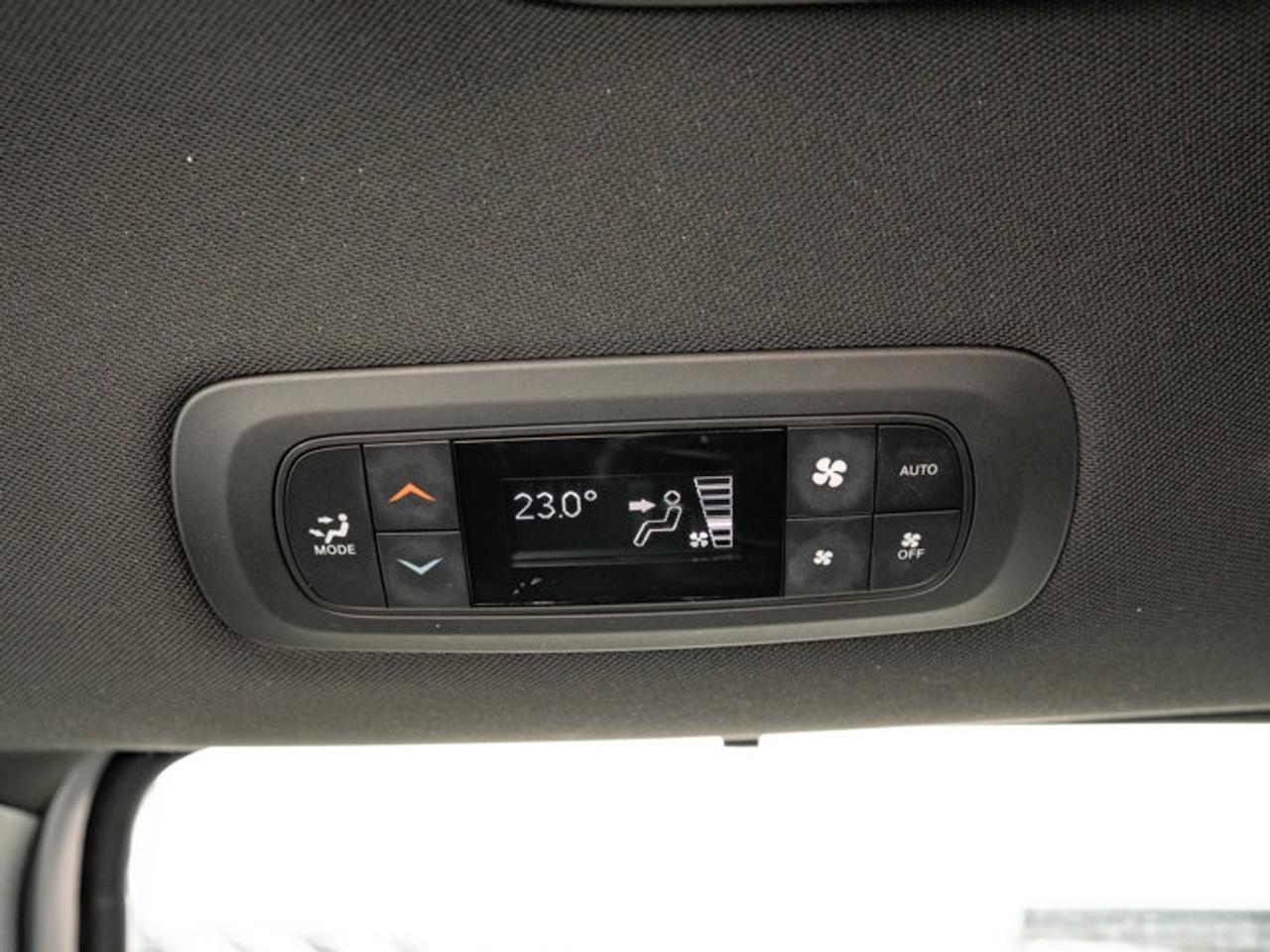 2022 Chrysler Pacifica Touring L Photo