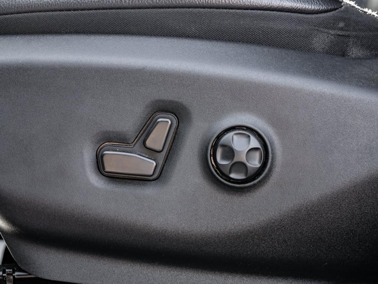 2022 Chrysler Pacifica Touring L Photo