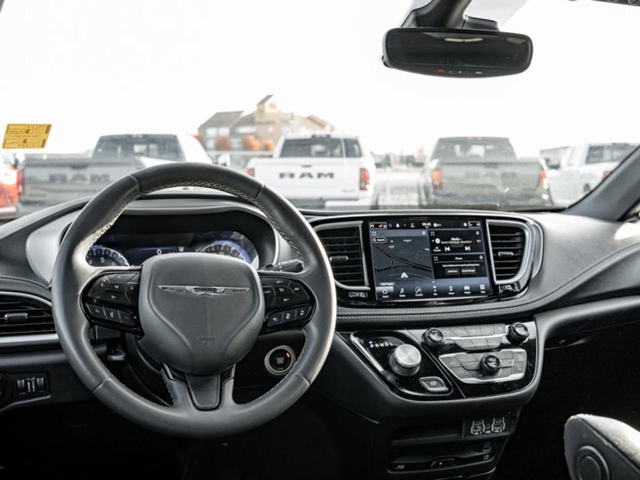 2022 Chrysler Pacifica Touring L Photo