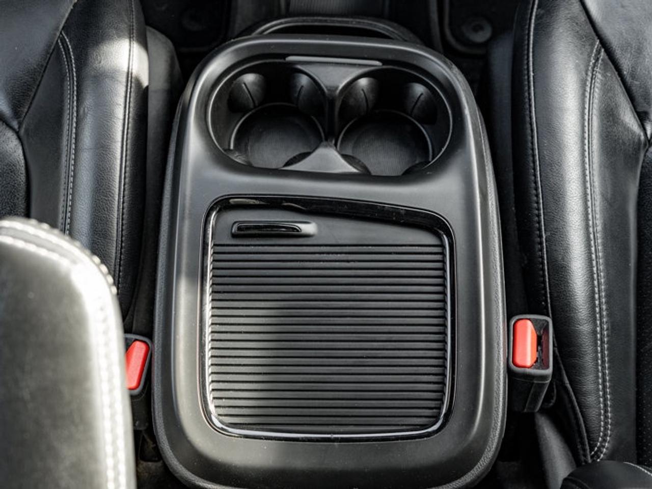 2022 Chrysler Pacifica Touring L Photo