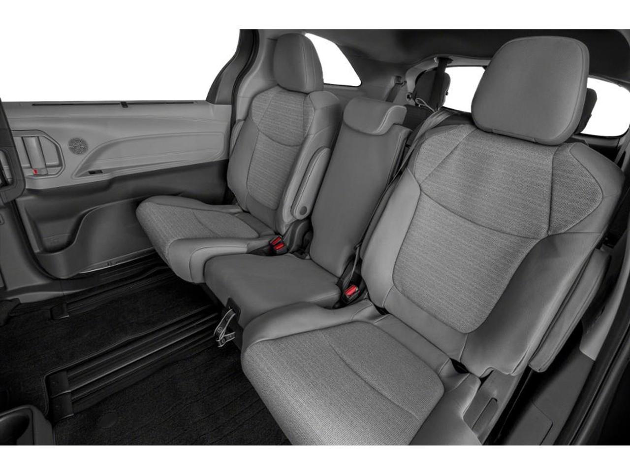 2022 Toyota Sienna LE 8-Passenger 8 PASSENGER! LOW KM! Photo