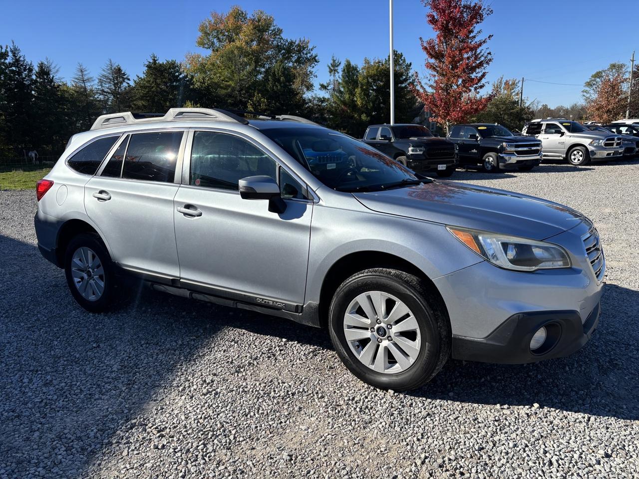 2017 Subaru Outback 2.5I Premium Photo0