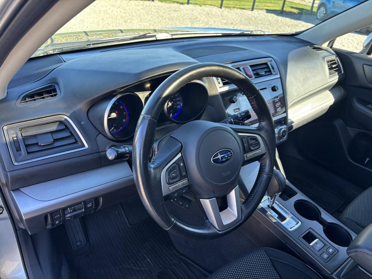2017 Subaru Outback 2.5I Premium Photo