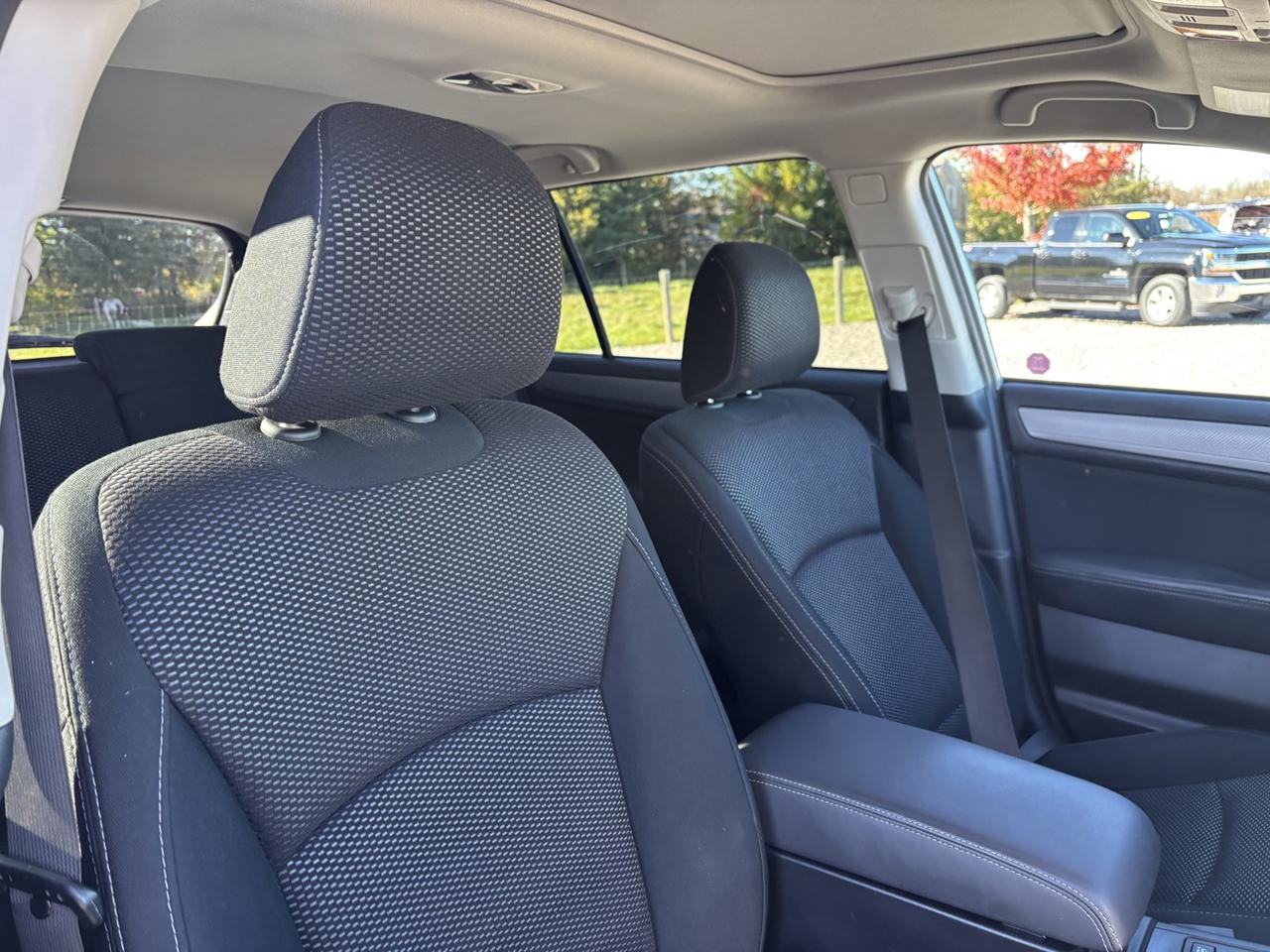 2017 Subaru Outback 2.5I Premium Photo